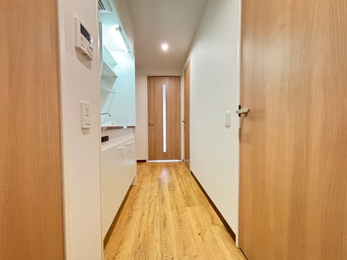 廊下 シャイン帷子ノ辻