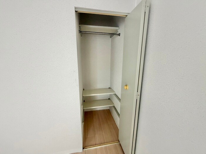 収納 アイビ－ハイム加島