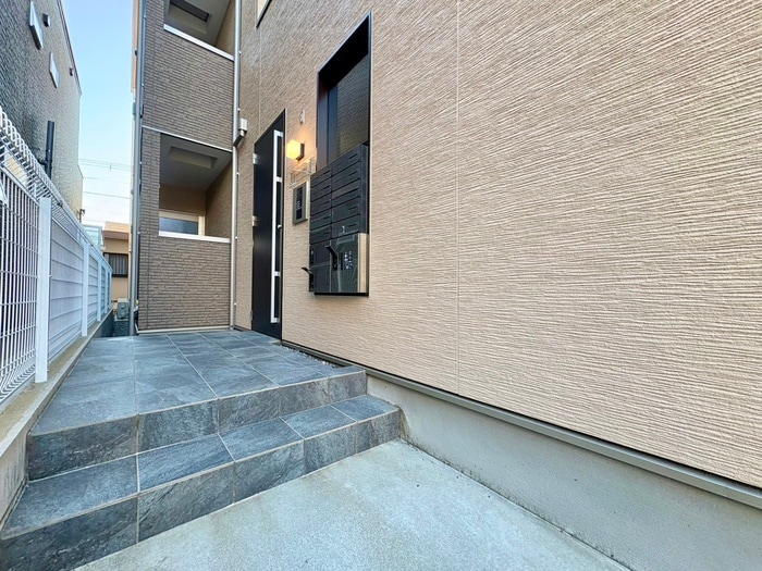 エントランス部分 Ｆ　ａｓｅｃｉａ　Ｄｉｏｎｅ