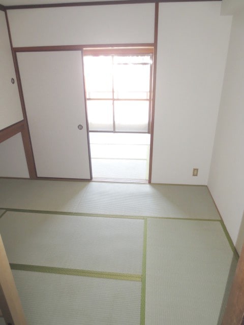 居室 第２シャトーモリオカ