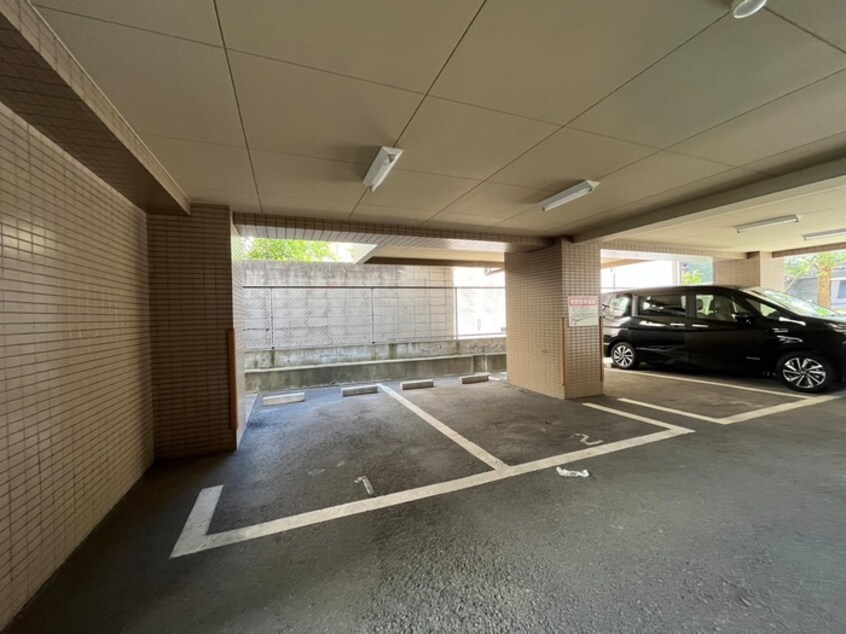 駐車場 メゾン・ド・雅