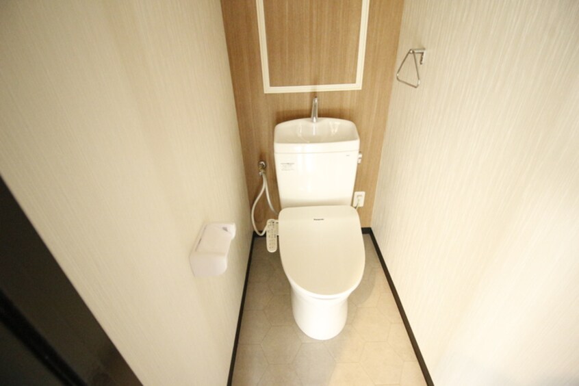 トイレ シャトレンうぐいす