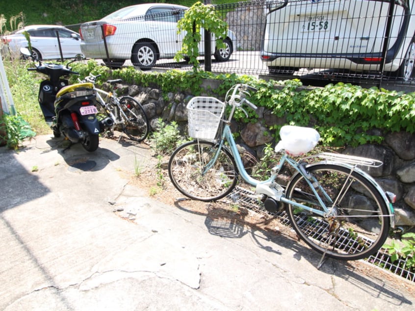 駐輪場 ドルチェハイム