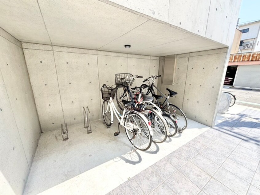 駐輪場 ジーイートワ