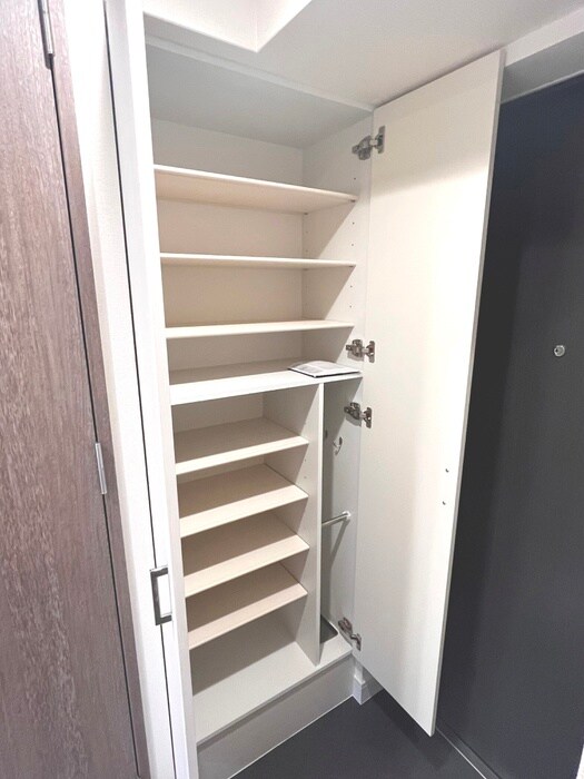 靴箱 ﾌﾟﾚｻﾝｽ東三国ｴﾝﾌﾞﾚｲｽ(403)