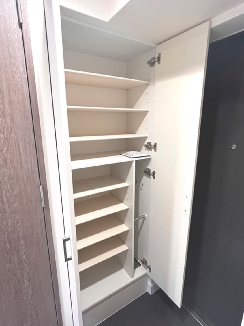 靴箱 ﾌﾟﾚｻﾝｽ東三国ｴﾝﾌﾞﾚｲｽ(403)