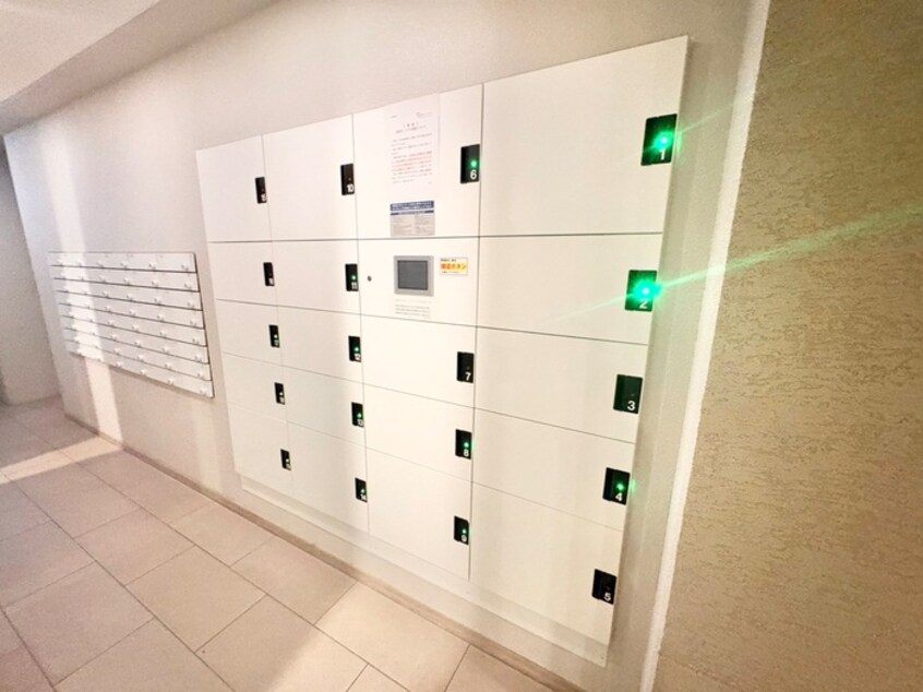 エントランス部分 セレニテ桜川駅前プリエ