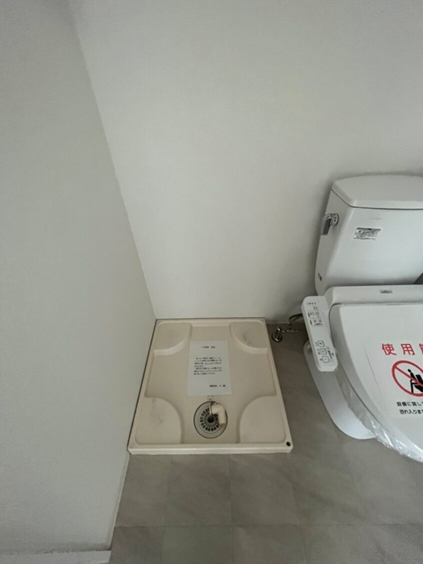 洗濯機置場 セレニテ桜川駅前プリエ