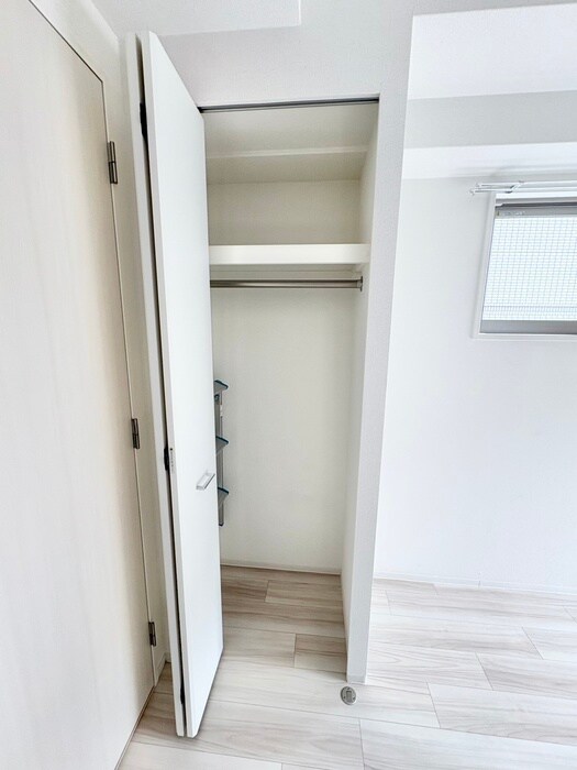 収納 セレニテ桜川駅前プリエ