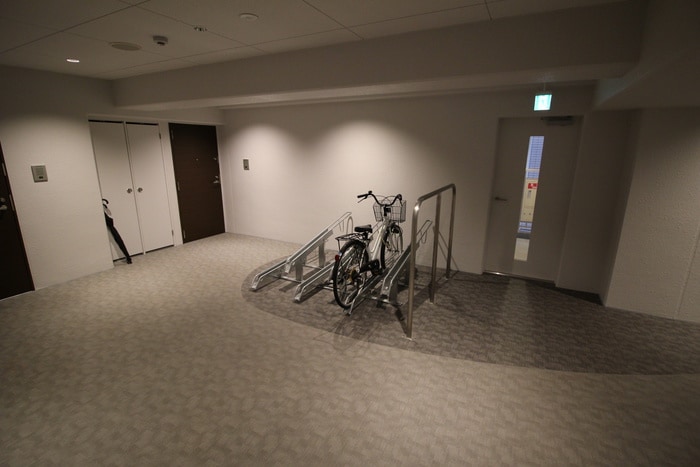 駐輪場 セレニテ堺筋本町プリエ