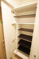 靴箱 セレニテ堺筋本町プリエ