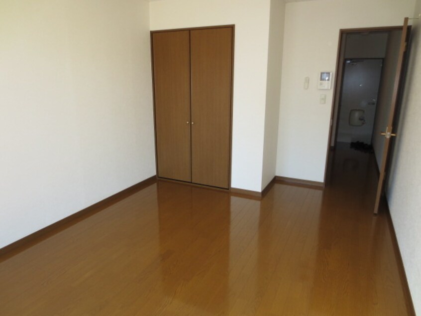 居室 アム－ル末成