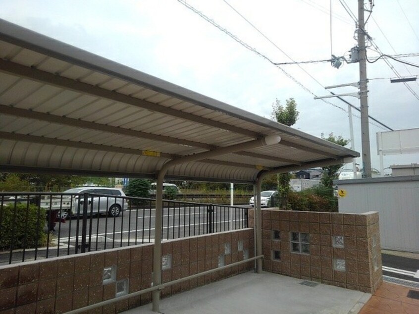 駐輪場 アイビ－プレイス