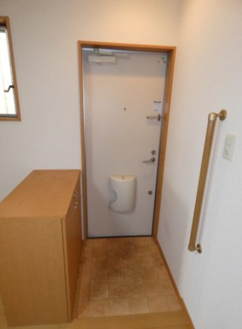 玄関 Ｐｉｓｔａ魚住町