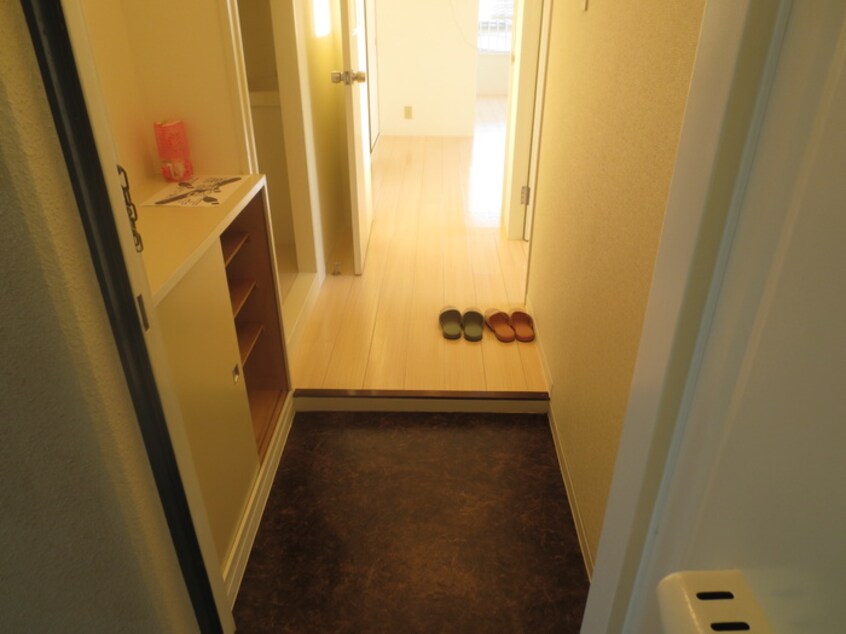 玄関 サンコーポムコ