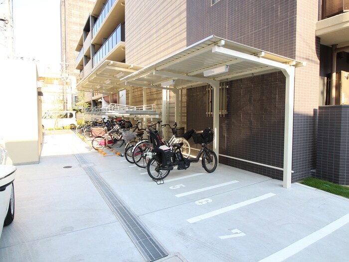 駐輪場 クレールフォレスタ