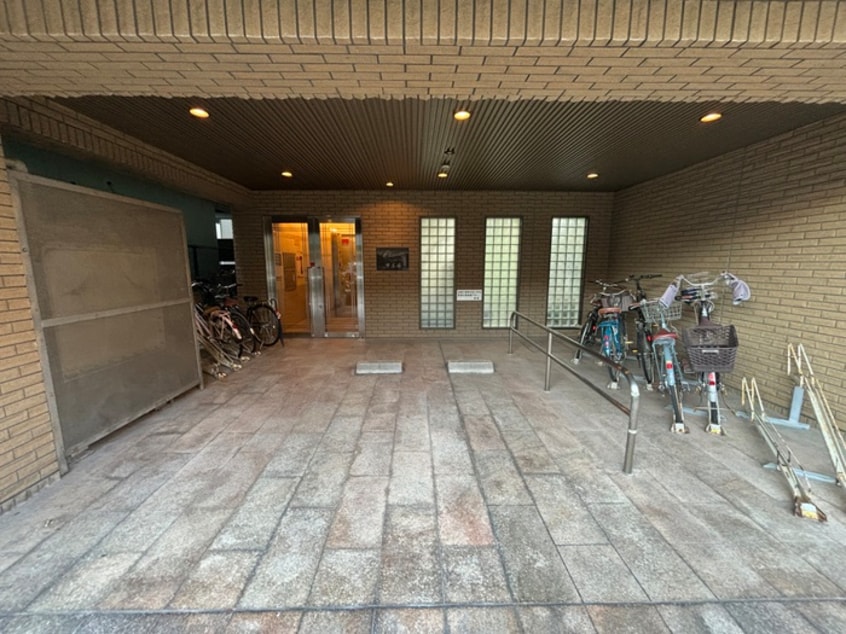 エントランス部分 クレマンス甲東園