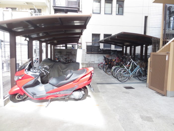 バイク置き場 ル・エスト夙川Ⅱ