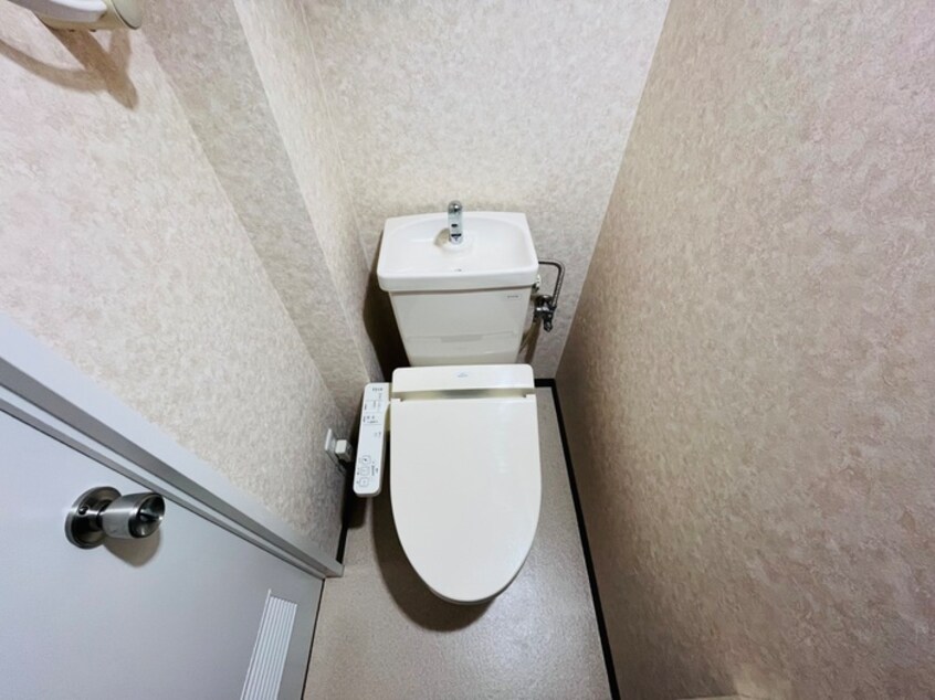 トイレ ル・エスト夙川Ⅱ