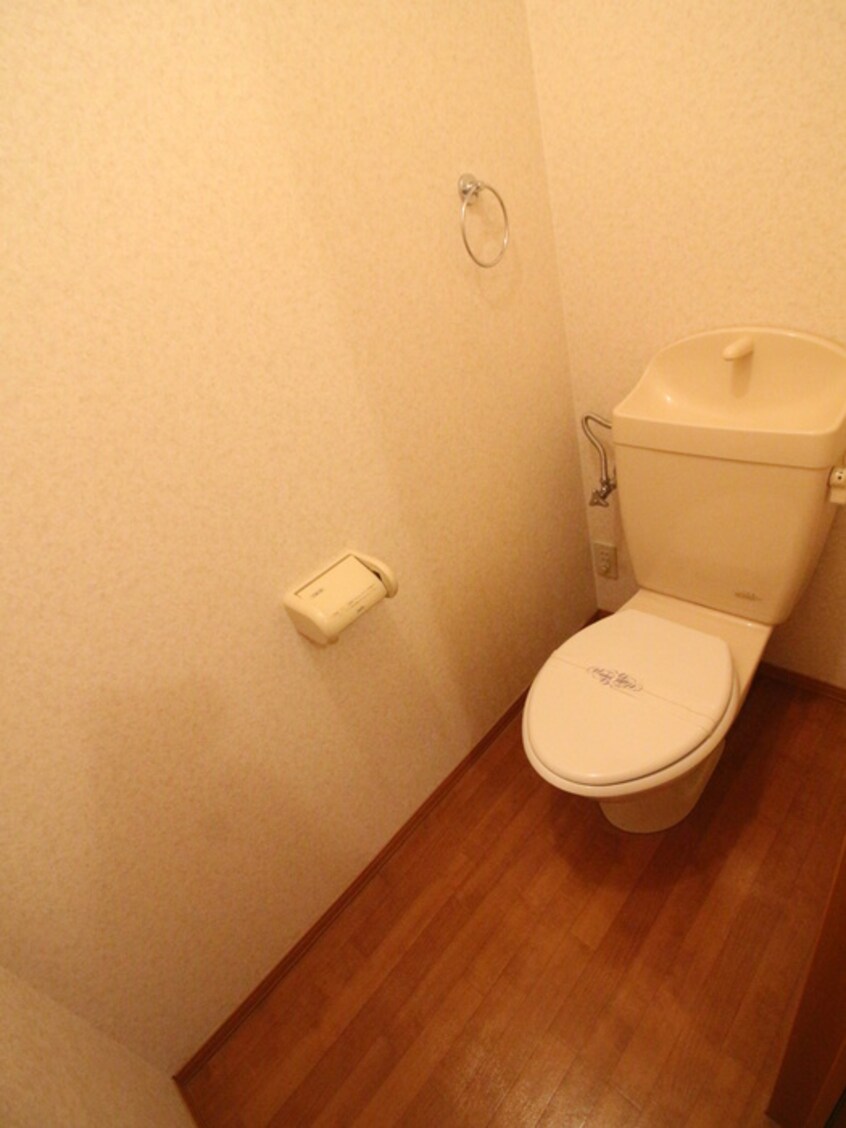 トイレ ドミ－ル岡山手