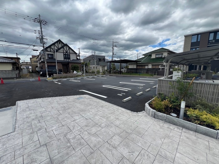 駐車場 スペチアーレ　ドゥーエ