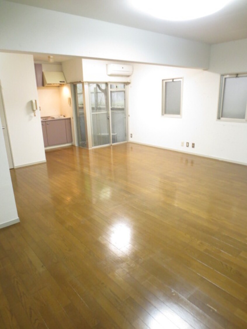 居室 レッドボールコート上鳥羽