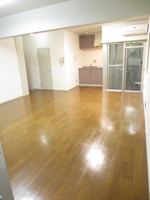 居室 レッドボールコート上鳥羽