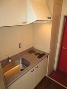 キッチン レッドボールコート上鳥羽