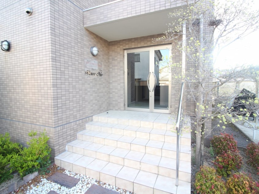 エントランス部分 ﾊｰﾄﾌﾙﾏﾝｼｮﾝ　Venere Neo