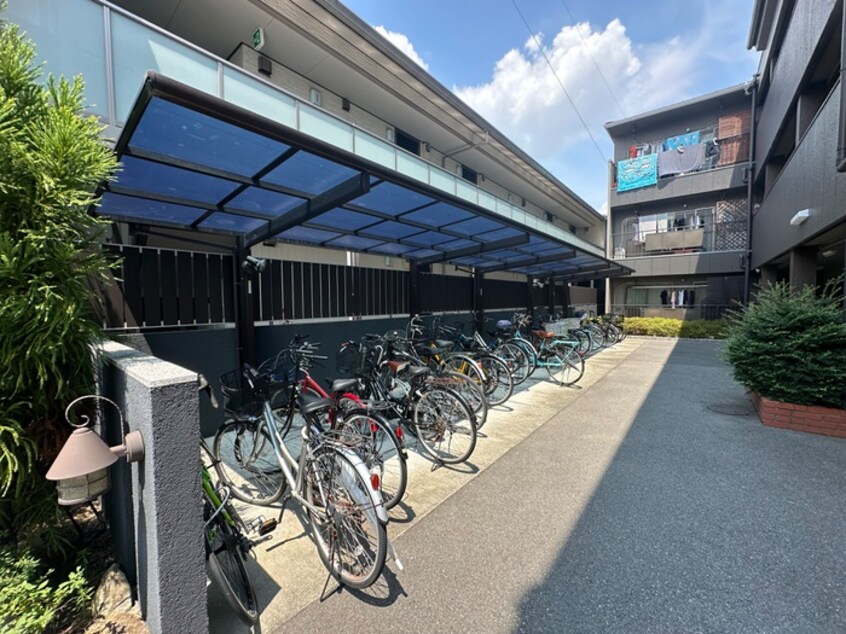 駐輪場 メゾンたきがわ