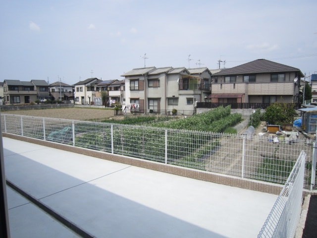 室内からの展望 シェーネ　淳（じゅん）