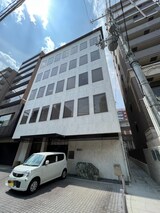 シャルマン小森