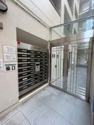 エントランス部分 シャルマン小森