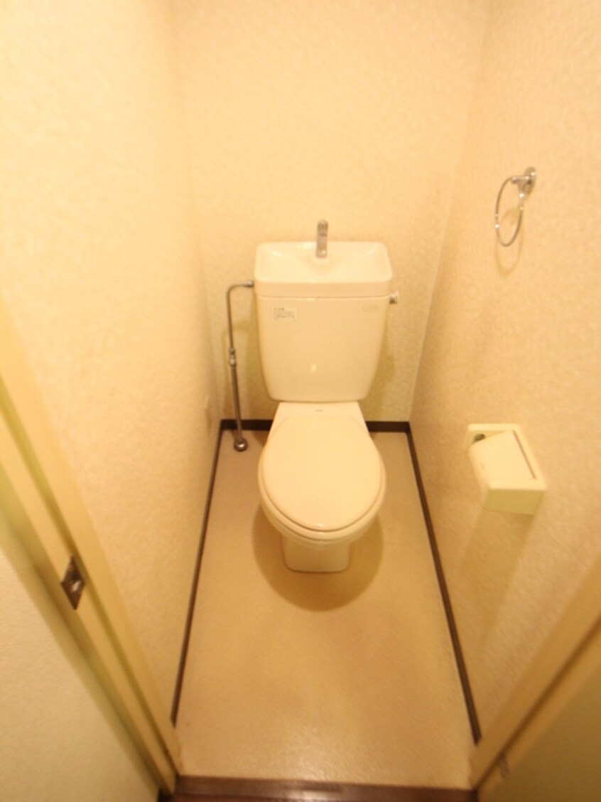 トイレ クレールメゾン
