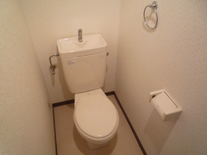 トイレ クレールメゾン