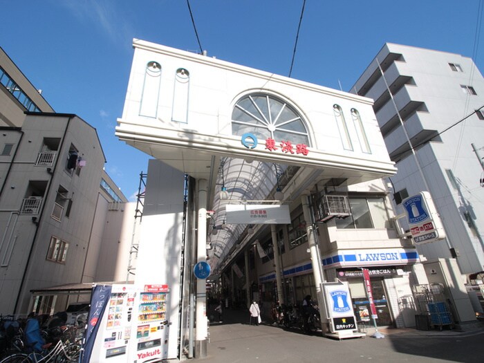 東淡路商店街(ショッピングセンター/アウトレットモール)まで400m カルフール（101）