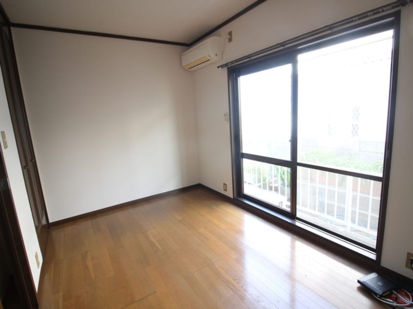 居室 ハイツ岩城