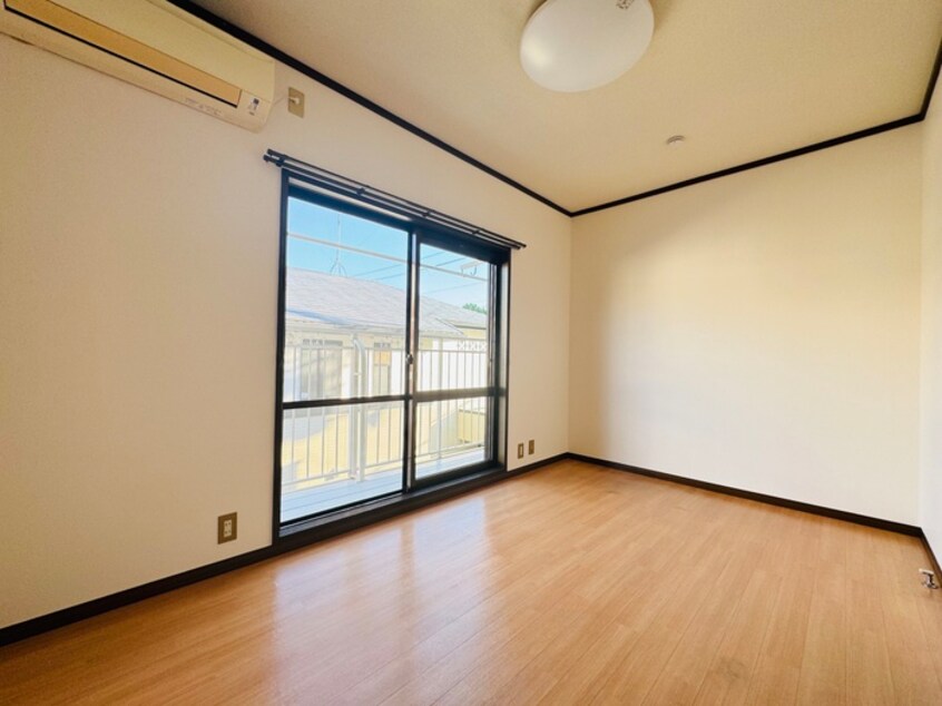 居室 ハイツ岩城