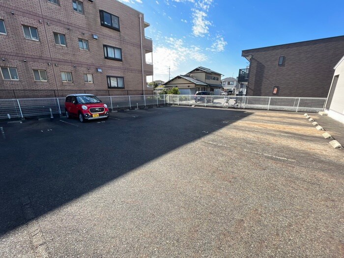 駐車場 エフティグラン