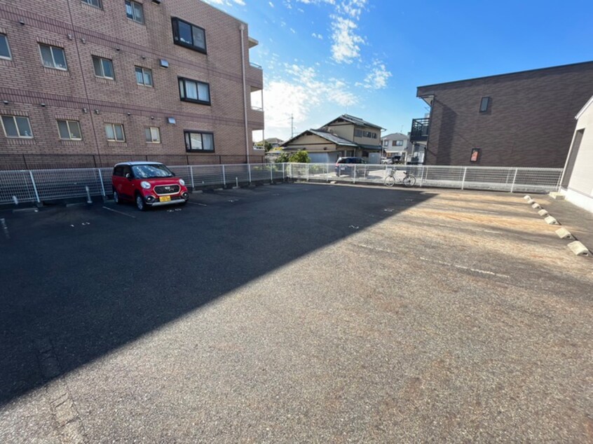 駐車場 エフティグラン