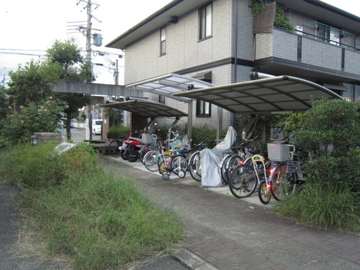 バイク置き場 シェ－ンハイムＣ棟