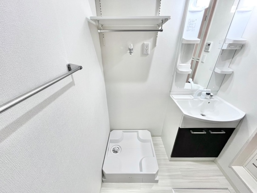 洗濯機置場 カーサ針一東