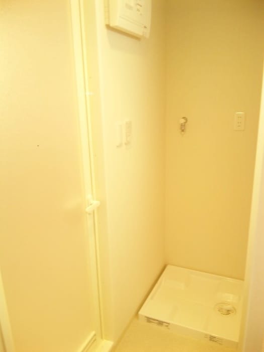 洗濯機置場 ロ－ズコ－ト花名