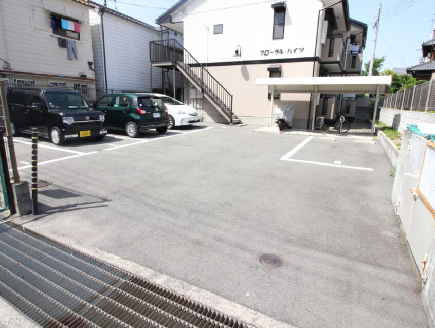 駐輪場 フロ－ラルハイツ