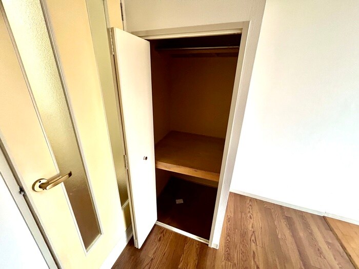 収納 ラ・ポ－ル鳥飼