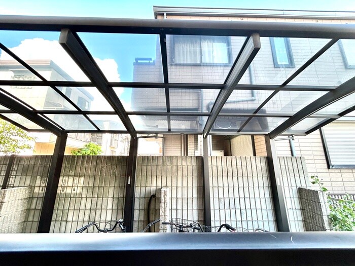 室内からの展望 ラ・ポ－ル鳥飼