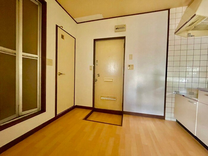 廊下 林荘マンション