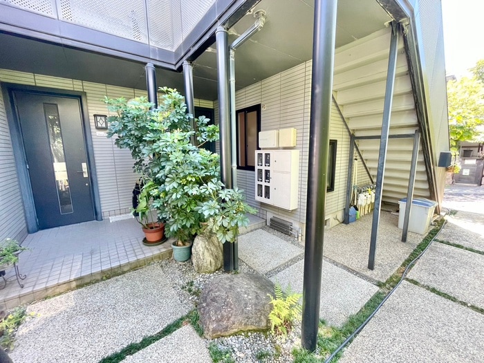 エントランス部分 ノンボザール芦屋