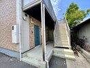 エントランス部分 アヴェ－リア