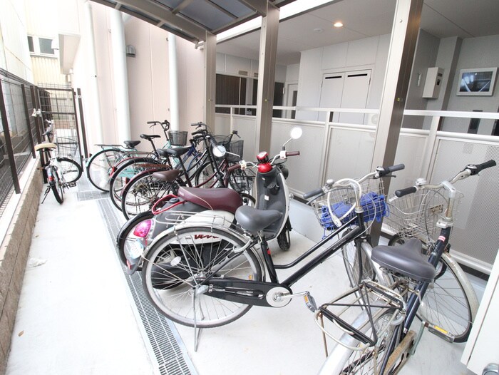 駐輪場 ラヴィベール兵庫